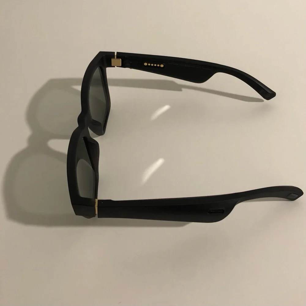 NEW - Bose Frames Alto S/M - Bluetooth Audio Sunglasses